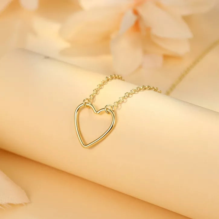 Turandoss Dainty 14K Gold Heart Choker Necklace for Women, Gold Jewelry for Women Trendy, Birthday Gifts for Teen Girls, Adjustable