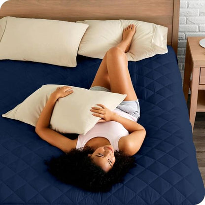 Hoey Queen Size Waterproof Mattress Pad Protector – Quilted, Breathable, Noiseless Fitted Cover, Fits Up to 21" Deep Pocket