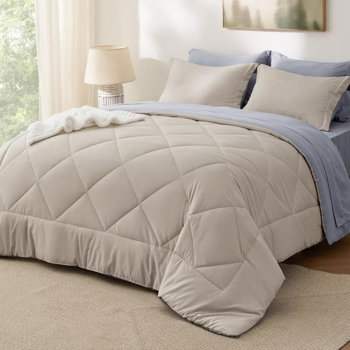Bedsure Comforter Set - 7 Pieces Reversible Bed Set for All Seasons, Bed in a Bag with Down Alternative Comforter, Sheets, Pillowcases & Shams