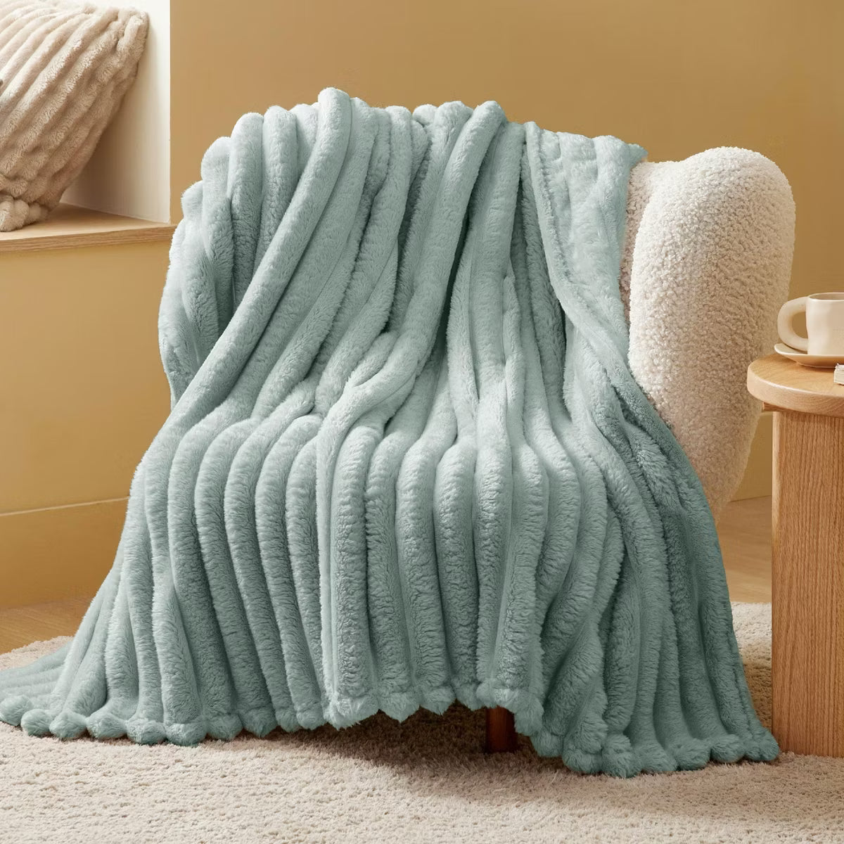 Bedsure Striped Flannel Fleece Blanket for Bed, Super Soft Throw Blanket for Couch, Wider Striped Design