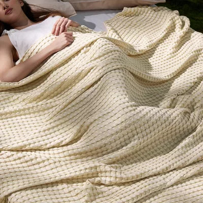 Bedsure Cooling Cotton Waffle King size Beige Blanket-Lightweight Breathable Blanket of Rayon Derived from Bamboo