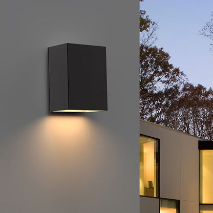 Inside-Out® Box Wall Light