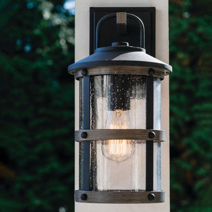 Lakehouse Outdoor Wall Light