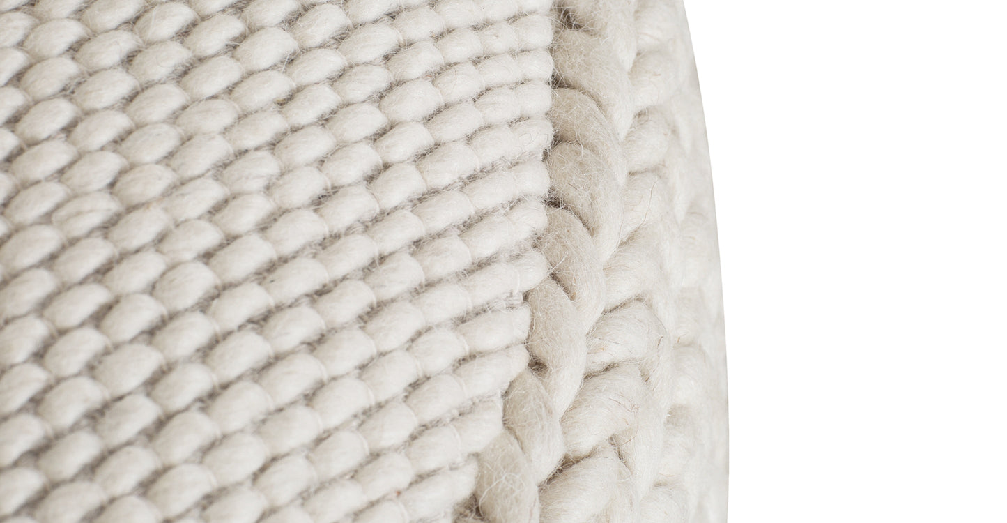 Leon 30" Pouf