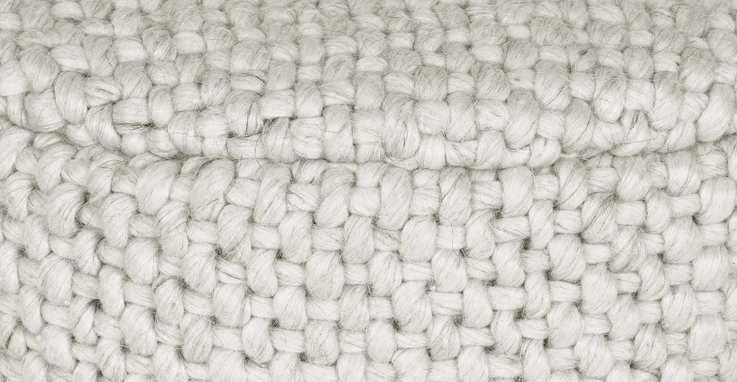 Lara 16" Pouf