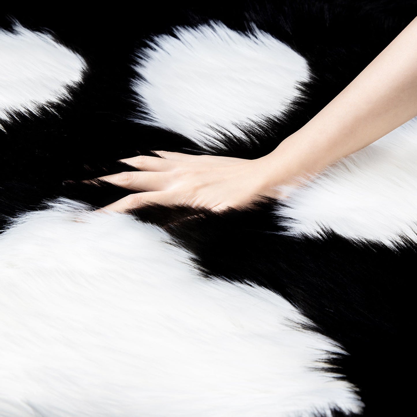 Soft Fluffy Kids Cat Paw Faux Fur Sheepskin Indoor Decorative Fuzzy Rugs 2.8 X 3.2 Feet, Black White,1 Pack