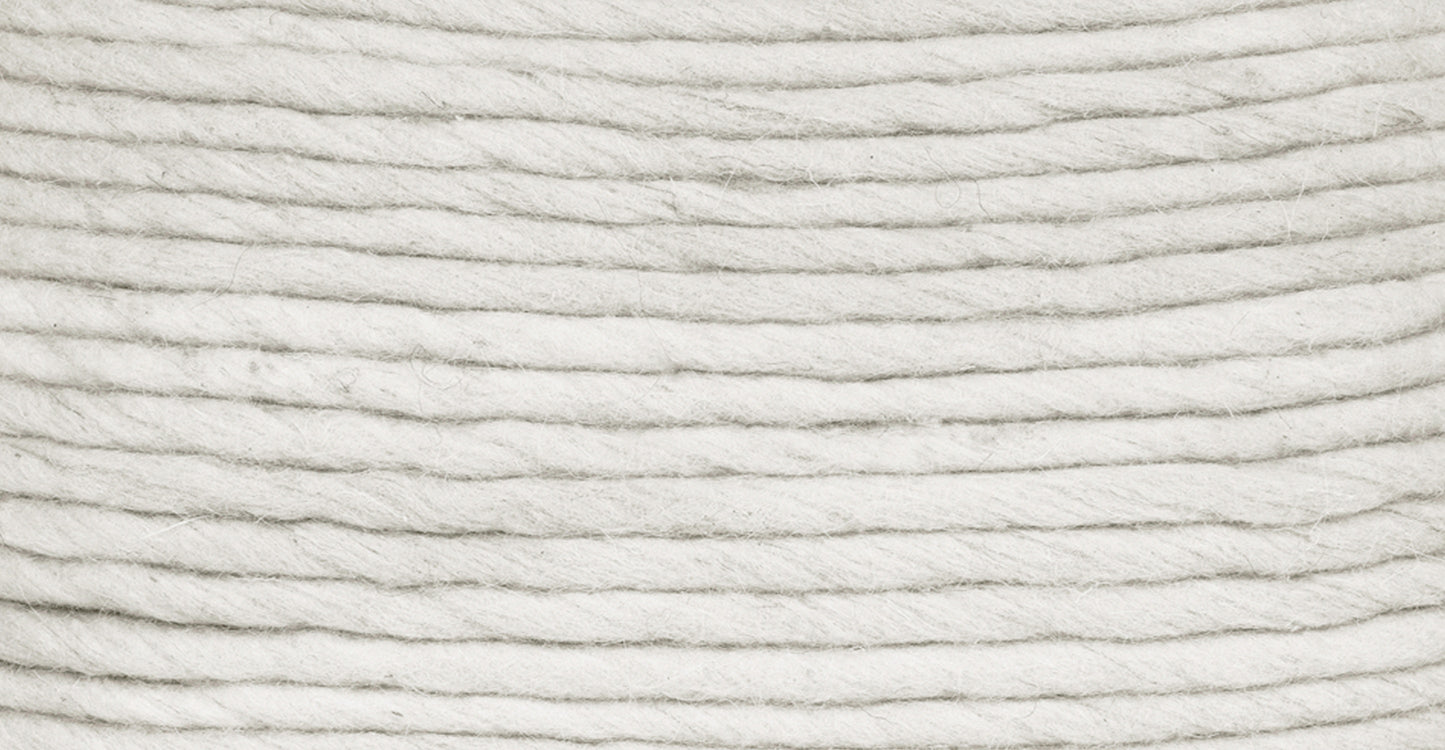 Lia 20" Pouf