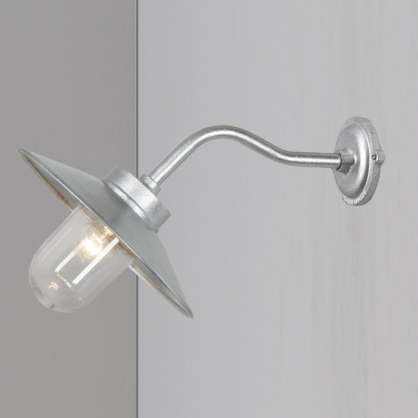 Exterior Canted Bracket Light