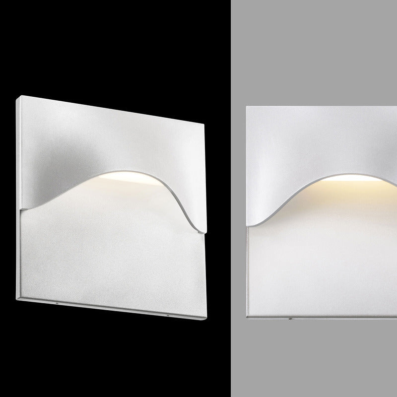 Inside-Out Tides High Wall Light