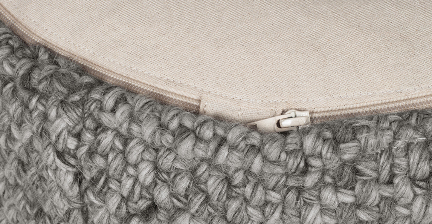 Lara 16" Pouf