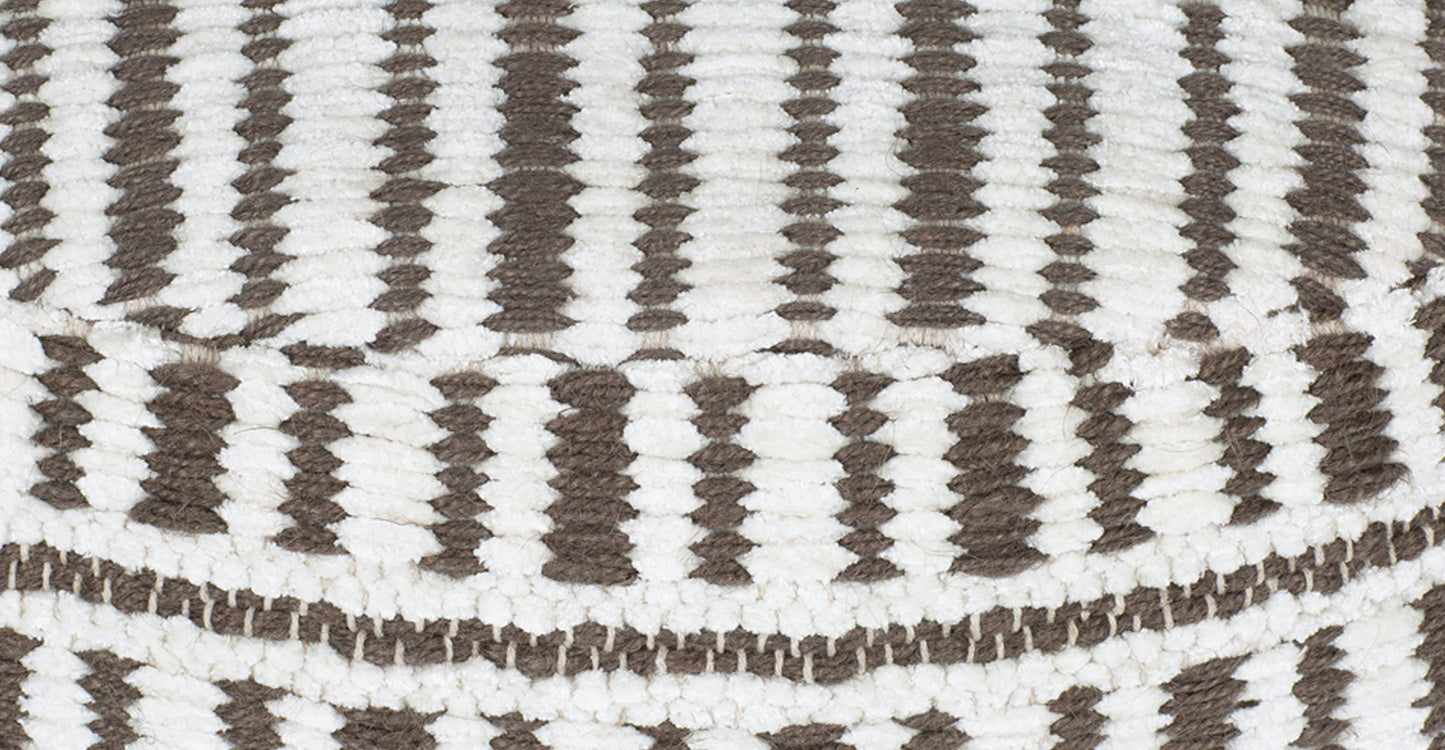 Zulu 30" Pouf