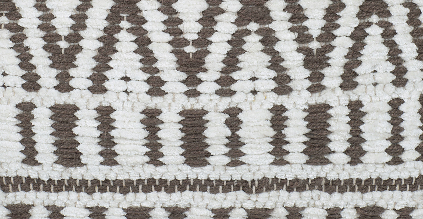 Zulu 30" Pouf