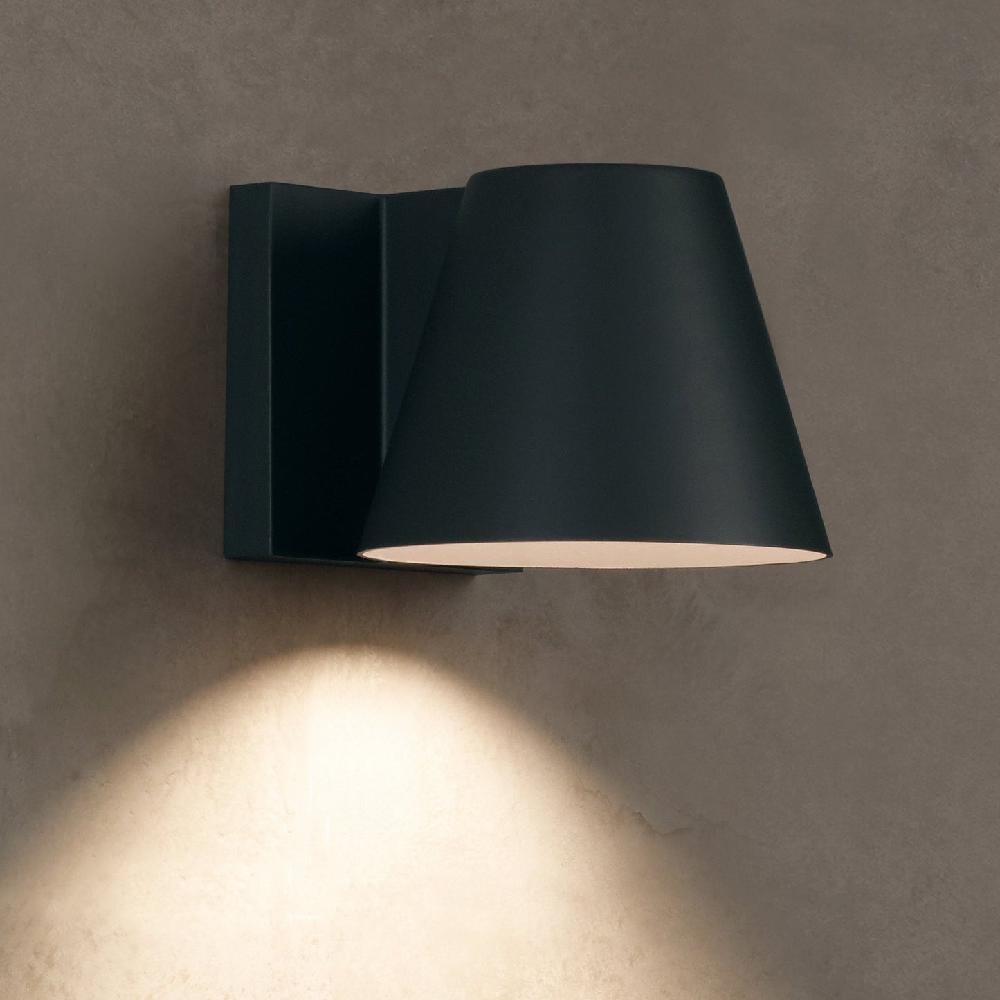 Bowman Outdoor Wall Light